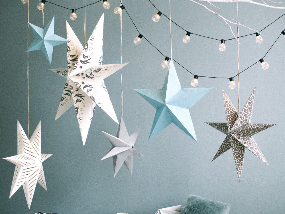 Christmas Decor for Wall with Stars Arrangement