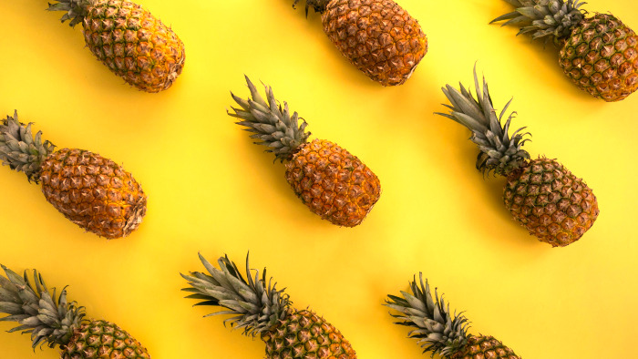 pineapples pattern wallpaper